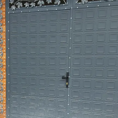 Place2stay Gloggnitz1 Διαμέρισμα *