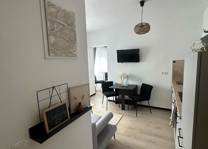 Place2stay Gloggnitz1 Apartamento *