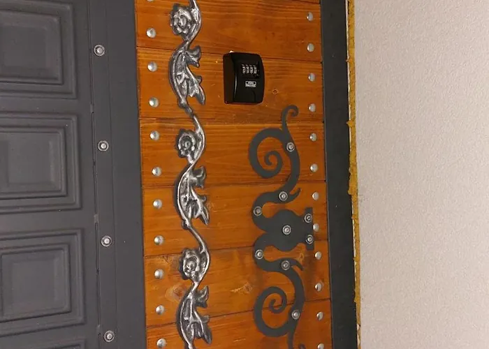 Διαμέρισμα Place2stay Gloggnitz1